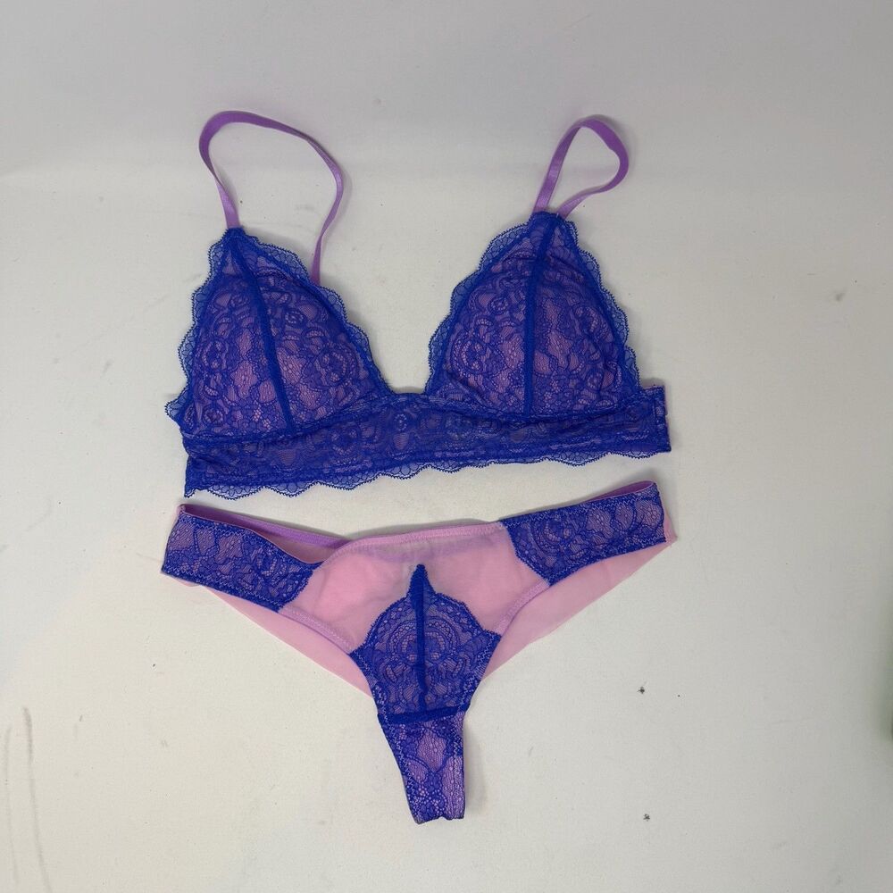 Free People Dora Larsen All Over Lace Underwire Bra in Purple & Pink 36B US 6 4